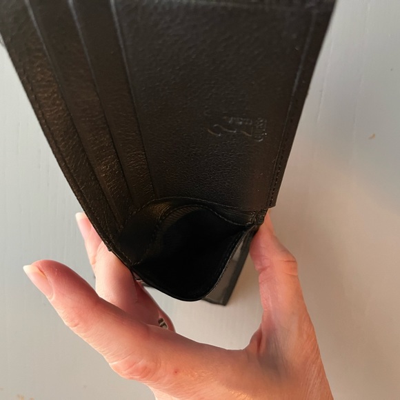 GUESS Mens Black Wallet - Picture 9 of 12